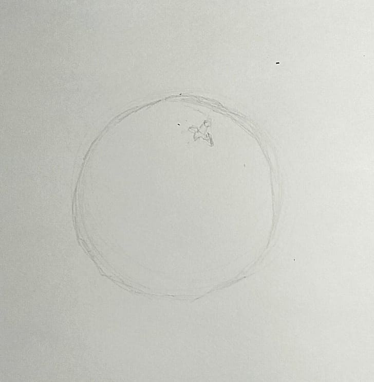 かぼすの輪郭線を何度も引いた様子